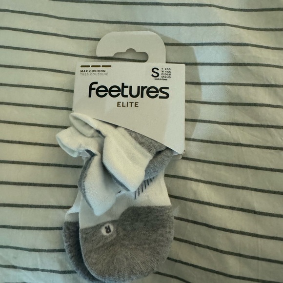Feetures Socks - Picture 2 of 2